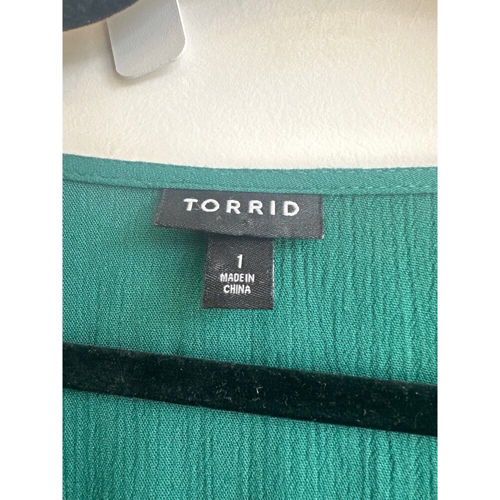 Torrid Emerald Green Boho Lace Eyelet and Frills Flowy Blouse - Picture 3 of 6